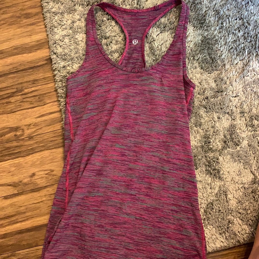 Large lululemon tank top